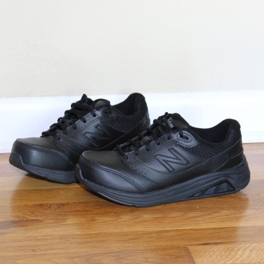 New Balance Black Leather Lace Up Walking Shoes 928V3 Sneakers WW928BK3 Womens 8